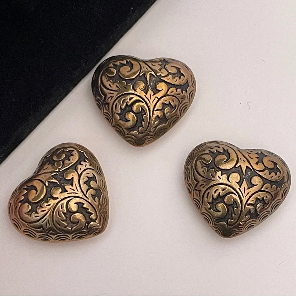 Vintage Heart Victorian Inspired Ballet Core Coquette Regency Button Covers